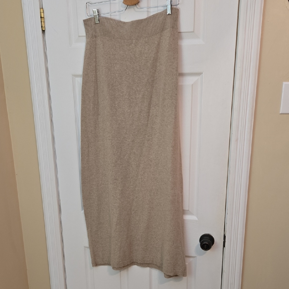 Elegant Beige Maxi Skirt